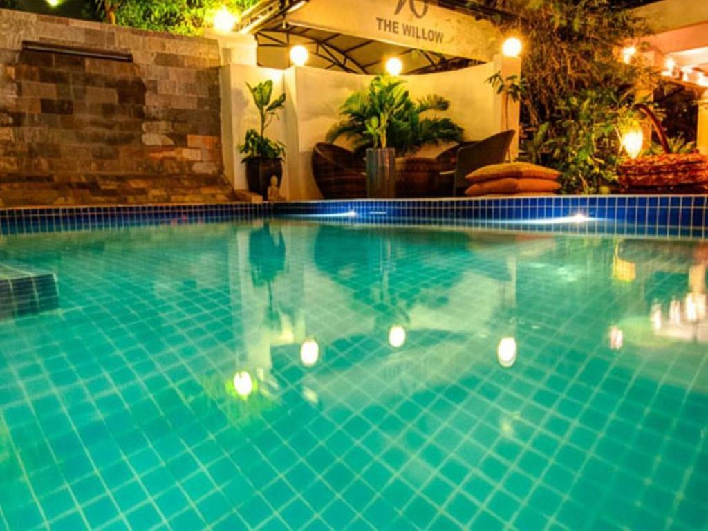 The Willow Boutique Hotel プノンペン エクステリア 写真