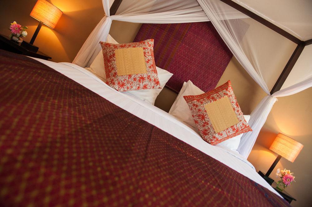 The Willow Boutique Hotel プノンペン エクステリア 写真