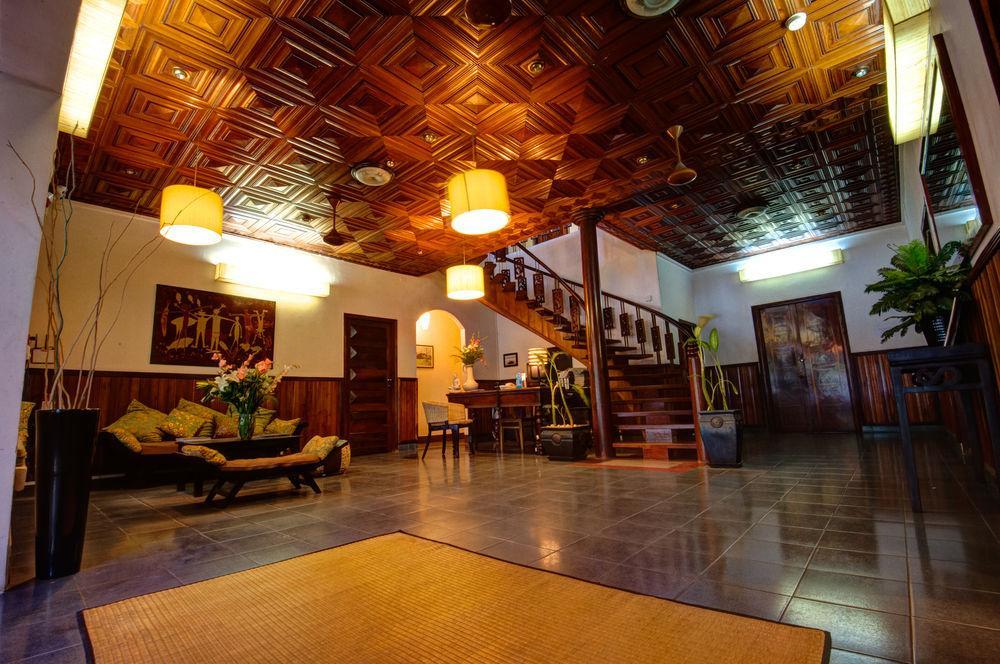 The Willow Boutique Hotel プノンペン エクステリア 写真